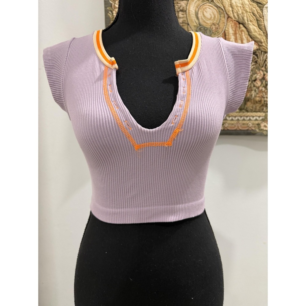 Out From Under Shirt Womens XS/S Purple Ribbed V Neck Cap‎ Sleeve Crop Top